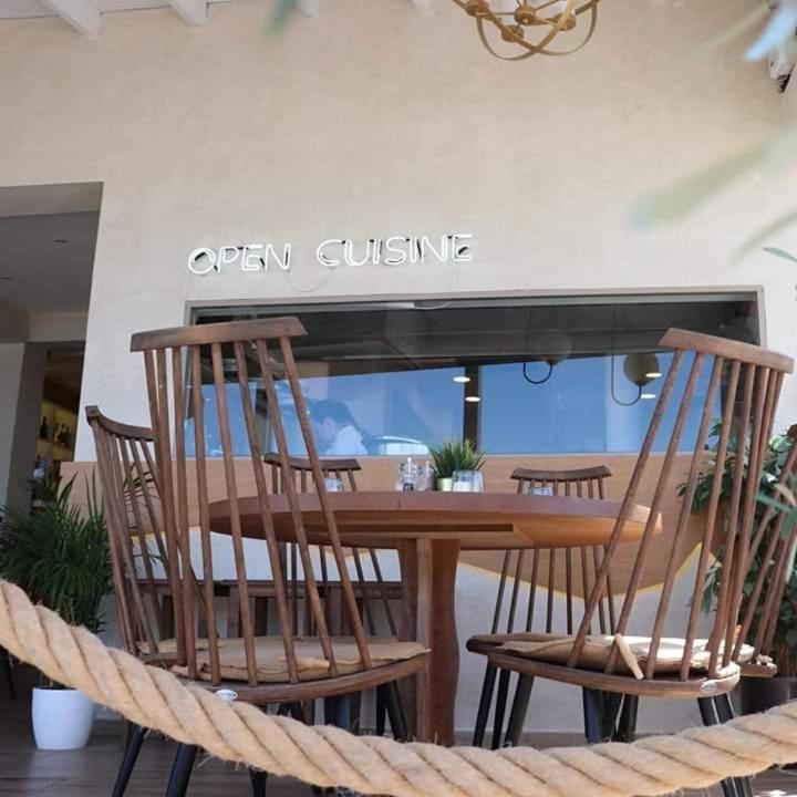 Nefeli Seaside Apartments Polychrono Exterior photo