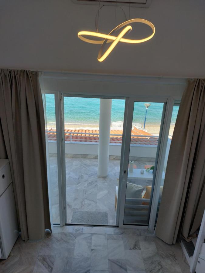 Nefeli Seaside Apartments Polychrono Exterior photo